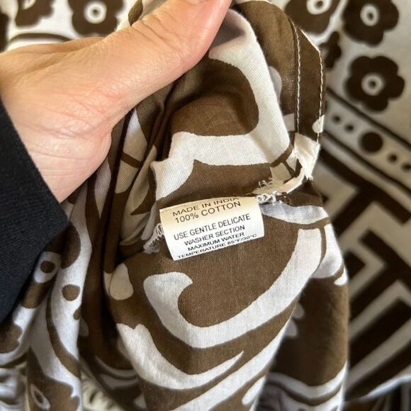 Virginia Witbeck Medium‎ Brown White Blouse V-Neck Floral Geometric - Picture 10 of 10